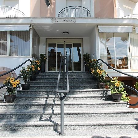 Hotel Escorial Τσέρβια Εξωτερικό φωτογραφία